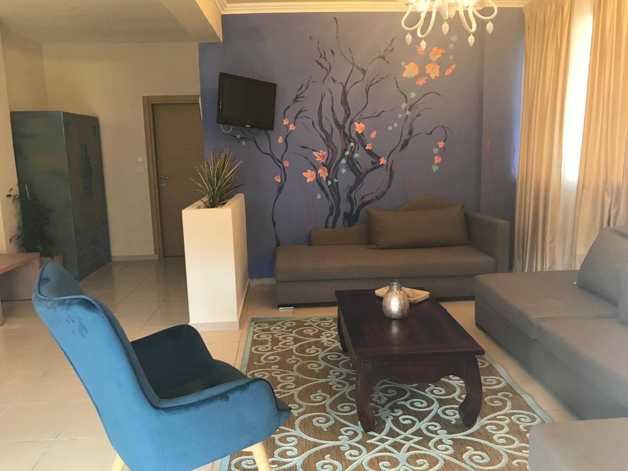 Leonidas Apartments And Suites Mola Kalyva Buitenkant foto